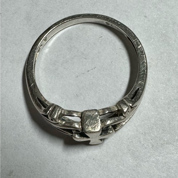 Sterling Silver 925 Cross Ring Size 5 1/2 - Picture 3 of 5
